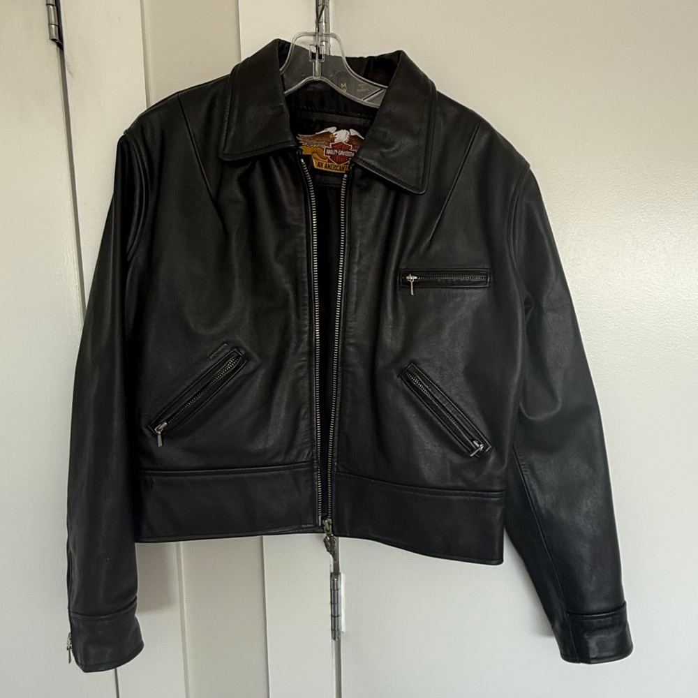 Harley Davidson Women's Vintage Classic Embossed Eagle Black Leather Jacket M